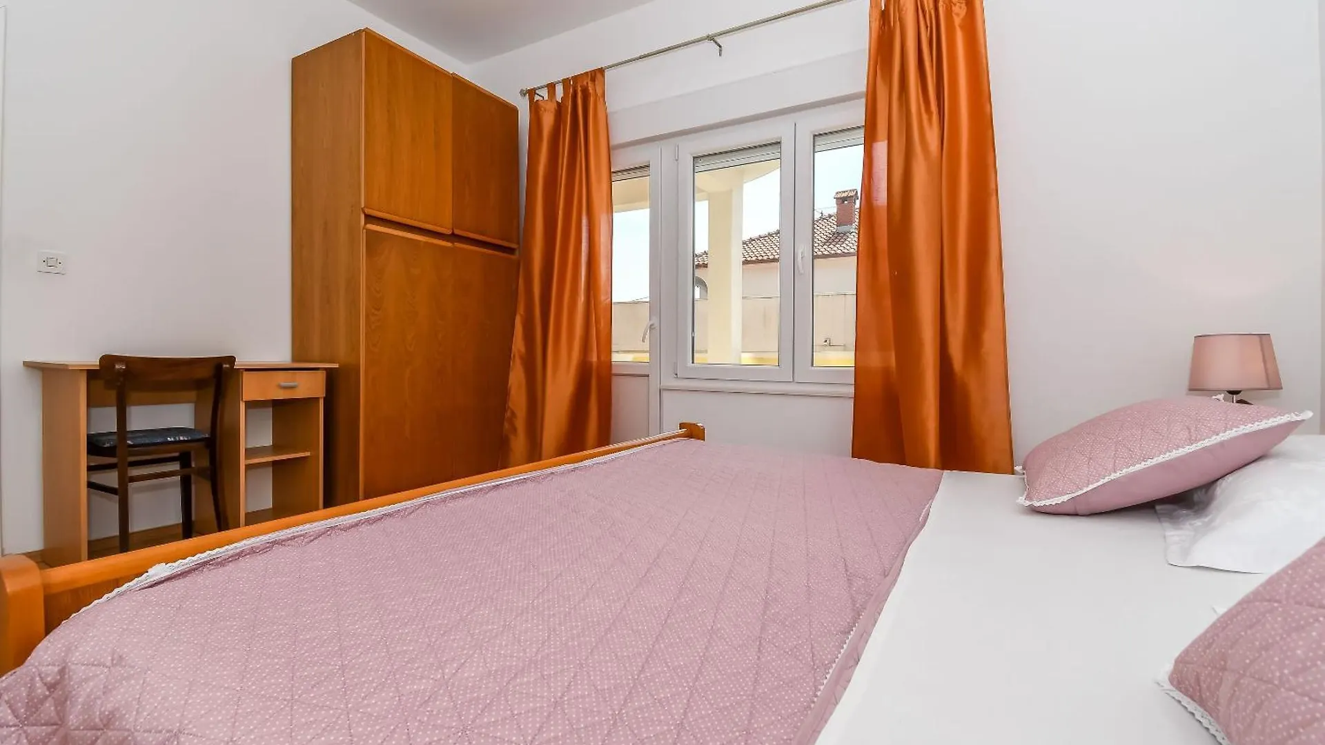 Apartments Tabak Trogir