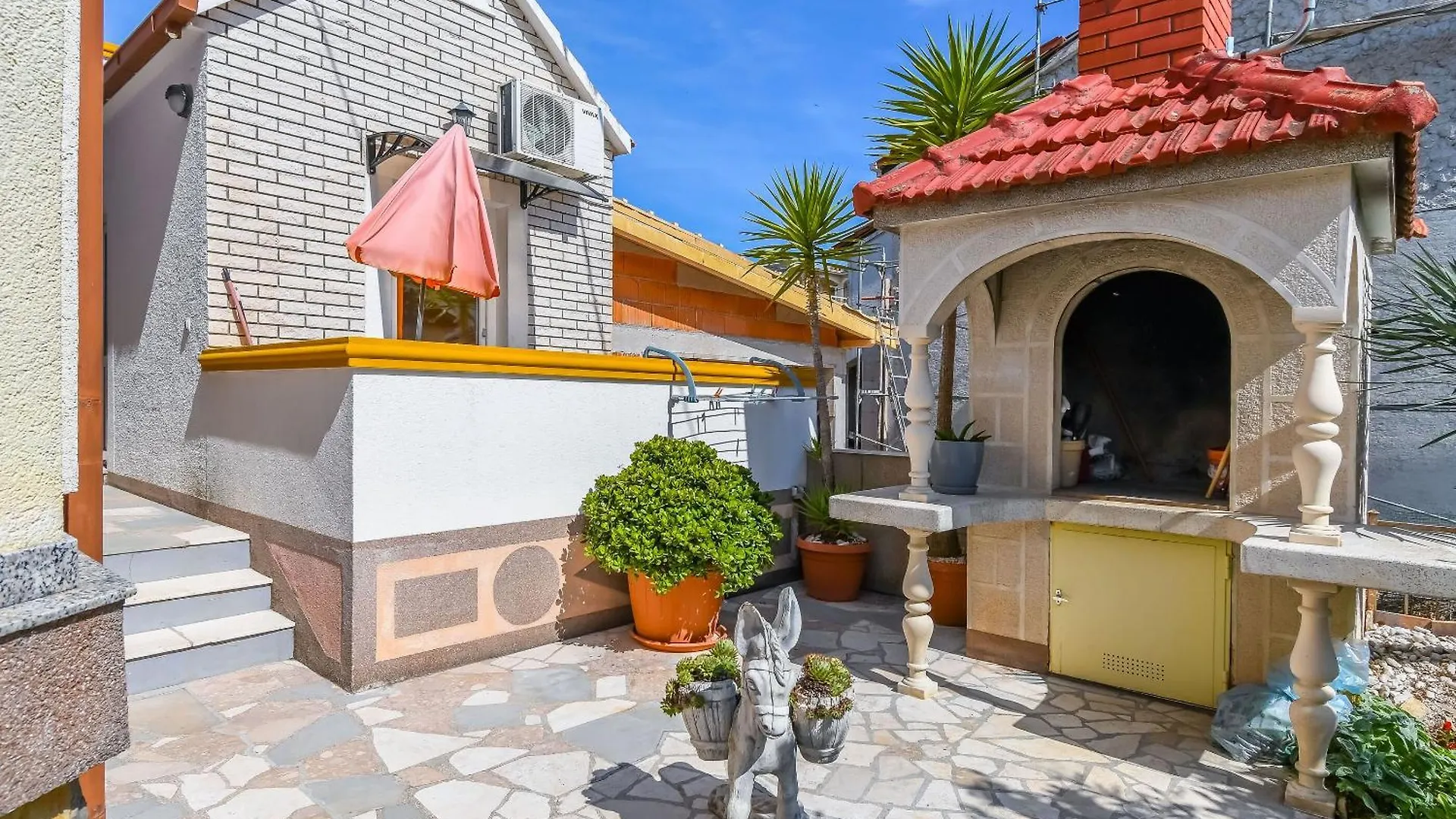 Apartments Tabak Trogir
