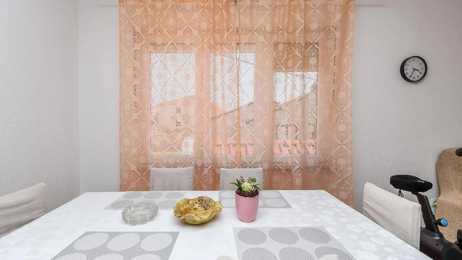 Apartments Tabak Trogir 0*,  Hırvatistan